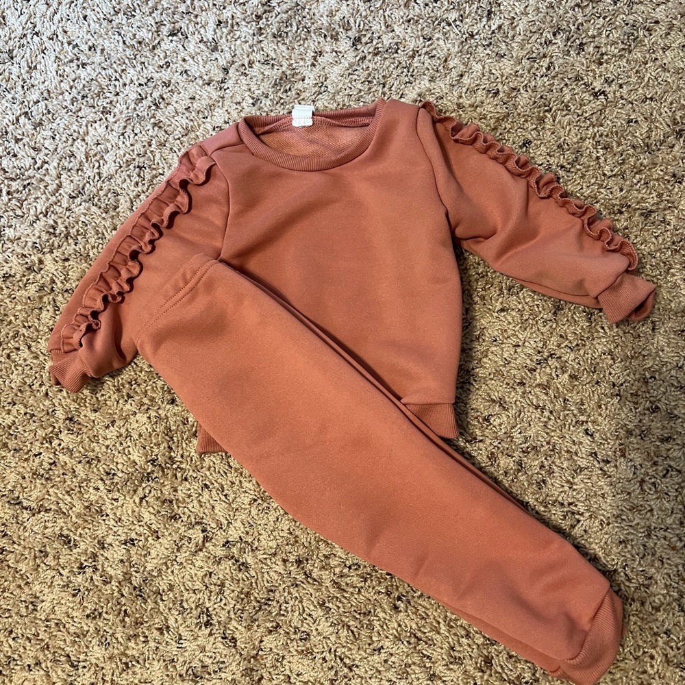 SHEIN Pink Toddler Outfit